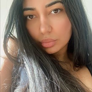 Meet your Posher, Cece